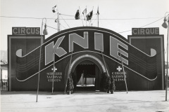 1948_Hauptfassade_04_Genf