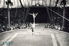 1957_Mascotts_1